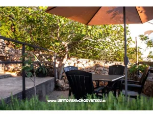 D�m Amalia with Seaview