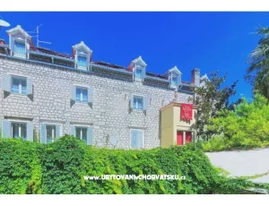 Villa �oulavy by the beach