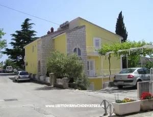 Apartm�ny VUKOVI� Makarska ***