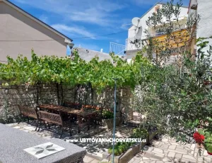 Apartm�ny Pejakovi� na moru