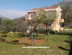 Apartm�ny Mirjana***