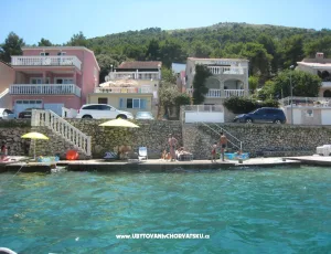 Apartm�ny 7 m od mora