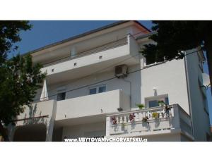 Apartm�ny De�eljin Ante Barbat