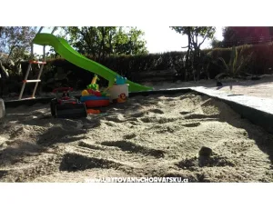 Apartm�ny Rogoznica