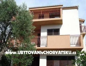 Ru�ica apartments Rogoznica