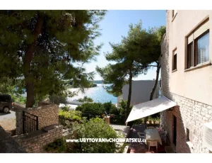 Apartm�ny �urkovi�