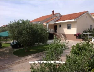 Apartm�ny - Robert