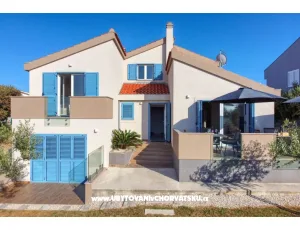 Holiday Home Victoria 