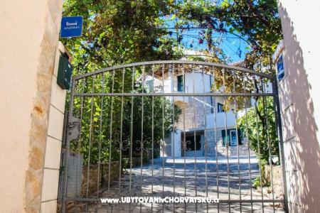 Apartmány Karampija foto 5