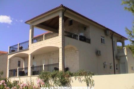 Villa Canadiana Brač Chorvatsko