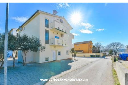 Apartmány Adria Sv. Filip i Jakov Chorvatsko