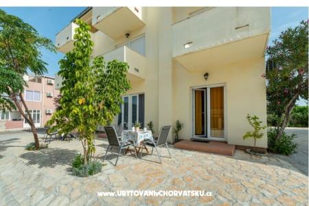 Apartmány Adria foto 5