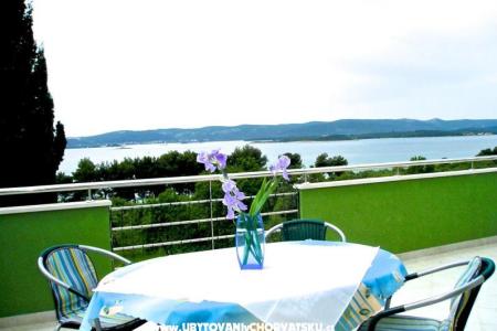 Vila Smirna 4*  s bazénem  foto 4