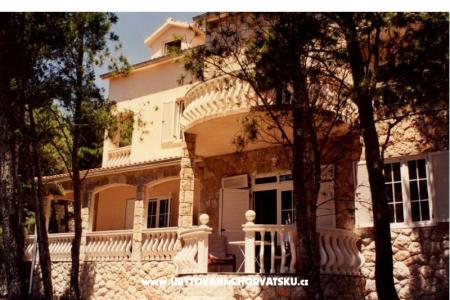 Pokoje i Apartmány - Villa Irming foto 3