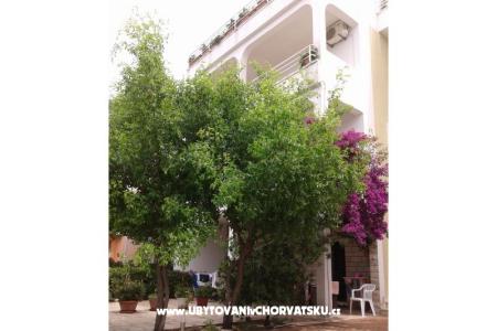 Apartmány Lile Igrane Chorvatsko