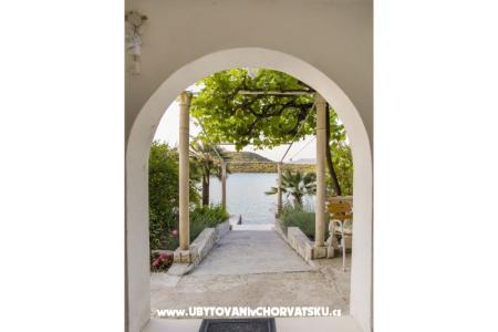 Apartmány Ruža Drace & Trstenik Chorvatsko