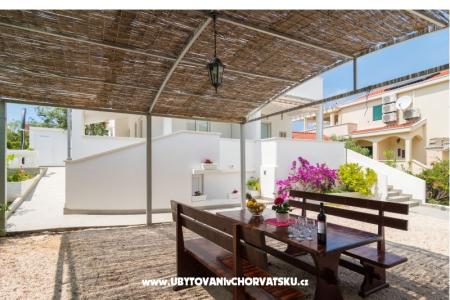BayBeach Apartmány Sevid foto 4