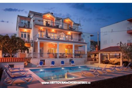  Villa s bazenom  SB Matijas Marina – Trogir Chorvatsko