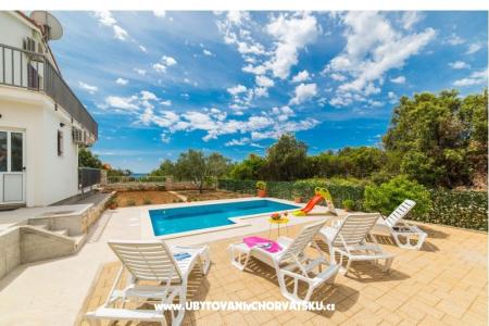 Apartmány Vila Nena s bazénem foto 5