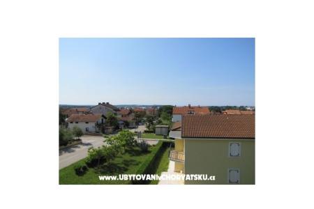 Maena Appartments Novigrad Chorvatsko