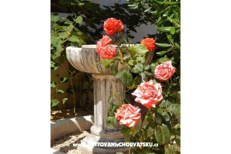 Apartmány Valentić foto 2