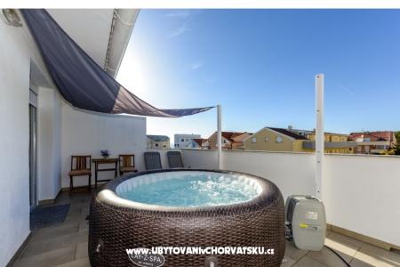 Apartmán s bazénem and jacuzzi foto 3