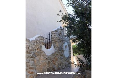 Apartmány Paula &amp; Karla  Pakoštane Chorvatsko