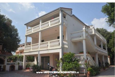 IVA 2 Pakoštane Chorvatsko