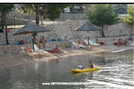 Mobile home Sunny day foto 4