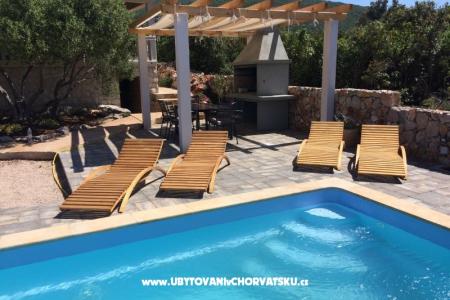 Robinson house Bosiljka foto 2