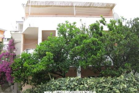 Apartmány Flora Podgora Chorvatsko