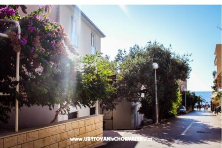 Apartmány Villa  Jasminka Podgora Chorvatsko