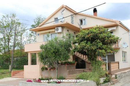 Apartmány Angelo s bazénem foto 2