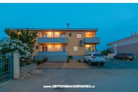 Apartmány Dora foto 5