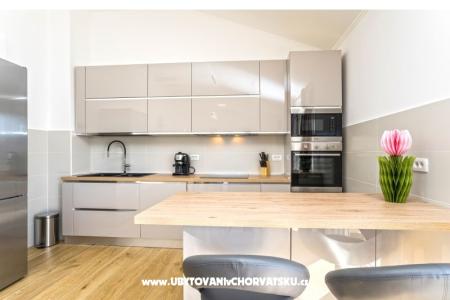 Villa Bianca - swimming pool foto 2