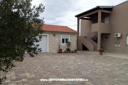 Apartmány Lara foto 5