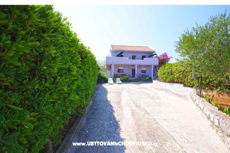 Bosi&amp;co Trogir Chorvatsko