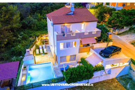 Bruno's Poolside Retreat Trogir Chorvatsko