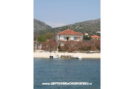 Manda Trogir Chorvatsko
