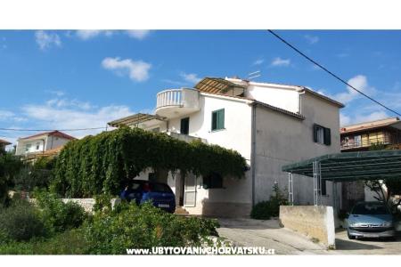 Nena Trogir, Slatine foto 5