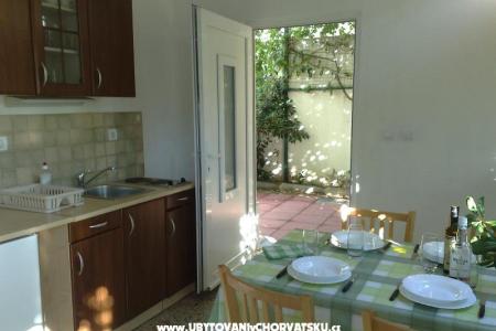 Apartmán Varija foto 4