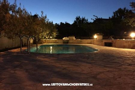 Penthouse s bazénem Ruža foto 2