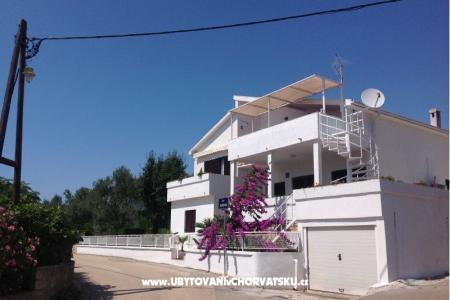 Holiday house Antonia foto 2