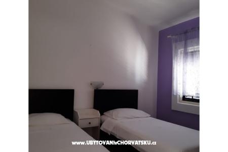 Robinzonski turizam Lavdara Dominis foto 5