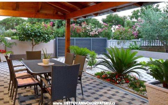 FeWo Maestral und Galeb – Ubytování Bibinje Chorvatsko