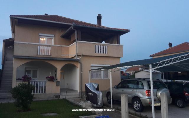 D-T  – Ubytování Biograd Chorvatsko