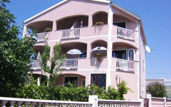 Apartmány ROTA – Ubytování Sv. Filip i Jakov Chorvatsko