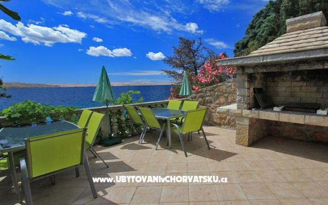 Apartmán Carlo – Ubytování Karlobag Chorvatsko