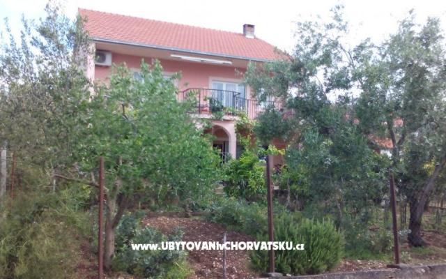 Apartmán Laura 10 – Ubytování Kaštela Chorvatsko