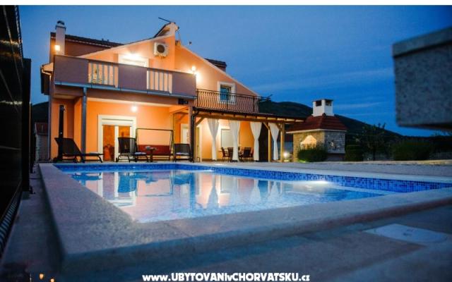 Holiday Home Anica – Ubytování Knin Chorvatsko